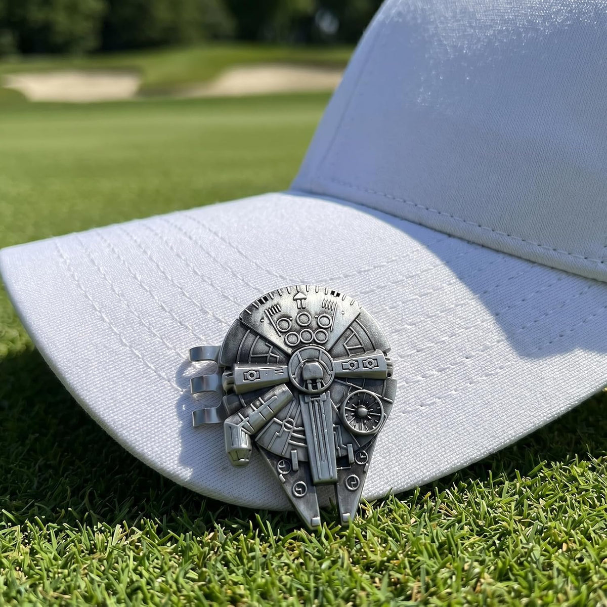 Magnetic Golf Ball Marker Hat Clip – Fun Golf Gift & Course Accessory